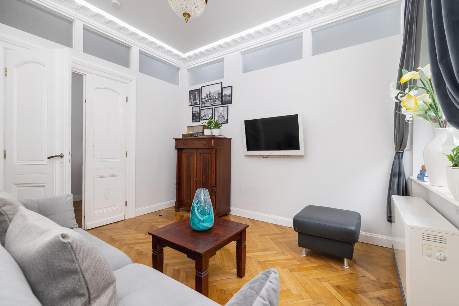 2 Bedroom - Sereno Fenn'a 5 Street Apartament *